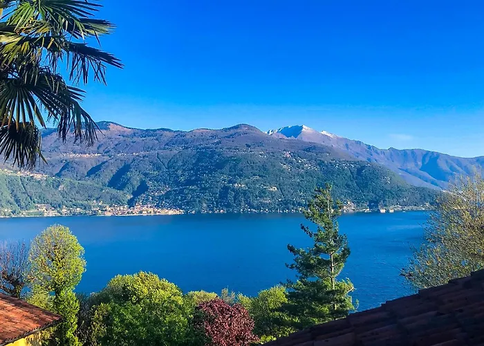 アパート Parco Ameno Germignaga